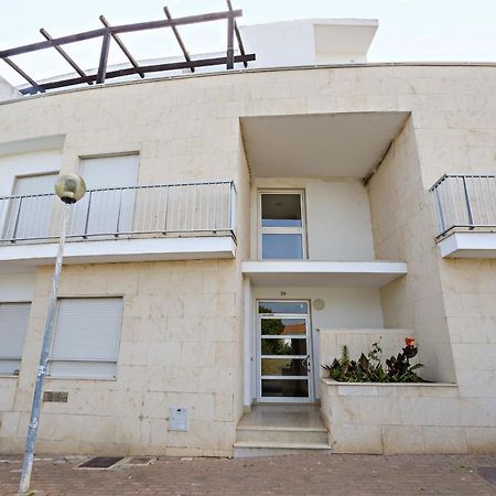 Camelia Apartment Санта Лусия Екстериор снимка